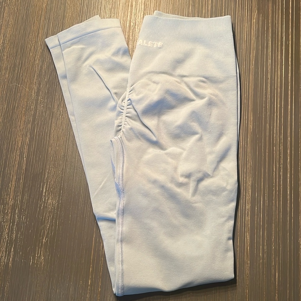 Alphalete Amplify Legging.